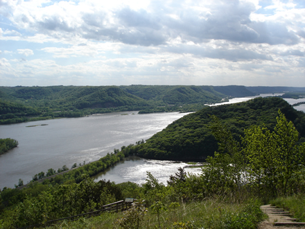 Brady's Bluff, Upper Mississippi River